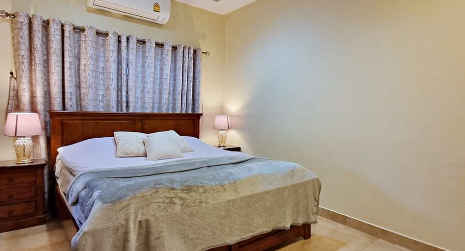 À vendre 4 chambres villa à Bang Lamung, Chonburi