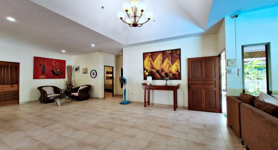 À vendre 4 chambres villa à Bang Lamung, Chonburi