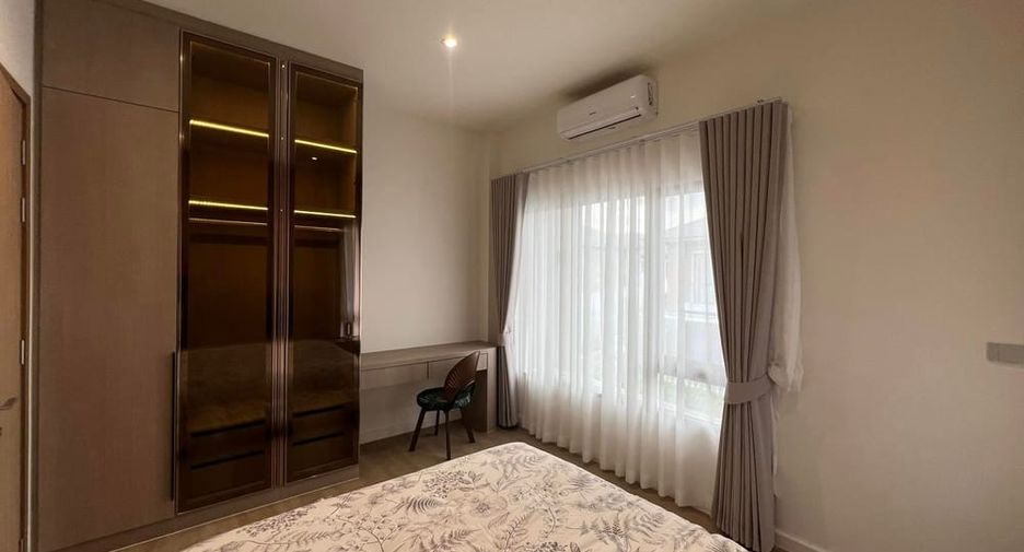 For sale 4 bedrooms house in Bang Lamung, Chonburi