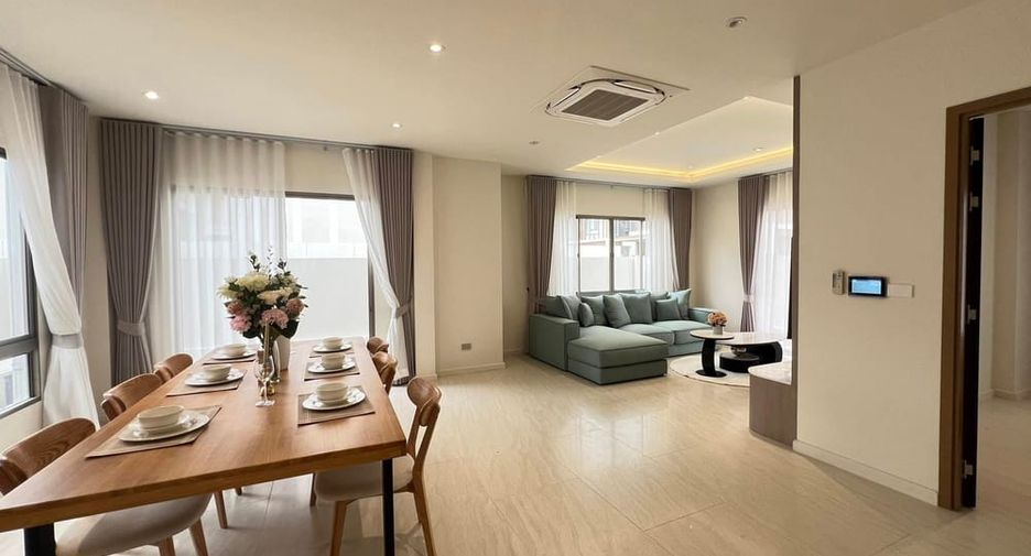 For sale 4 bedrooms house in Bang Lamung, Chonburi