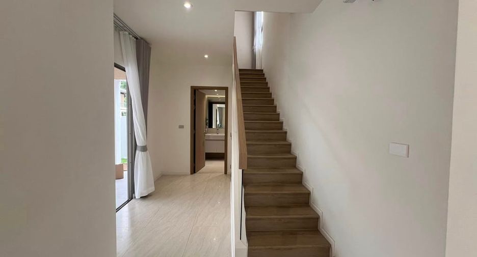 For sale 4 bedrooms house in Bang Lamung, Chonburi