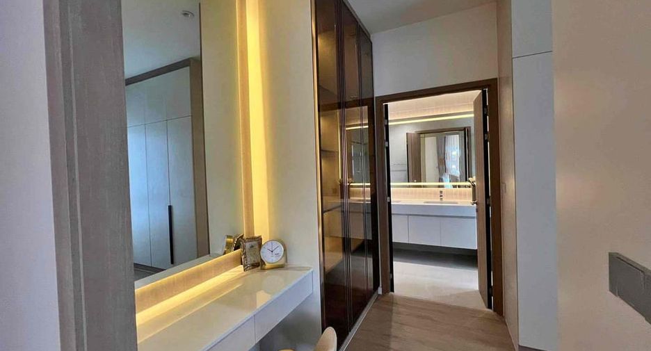 For sale 4 bedrooms house in Bang Lamung, Chonburi
