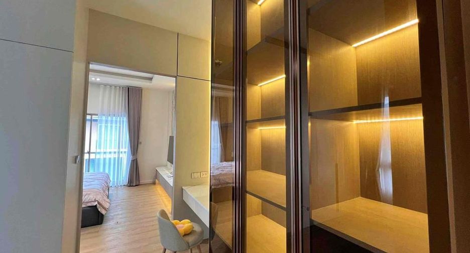 For sale 4 bedrooms house in Bang Lamung, Chonburi