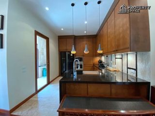 Продажа 5 спальни вилла в Na Jomtien, Паттайя