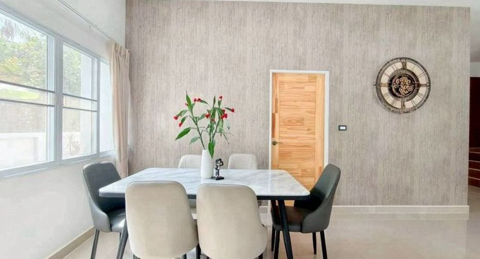 For rent and for sale 4 bedrooms house in Mueang Chiang Mai, Chiang Mai