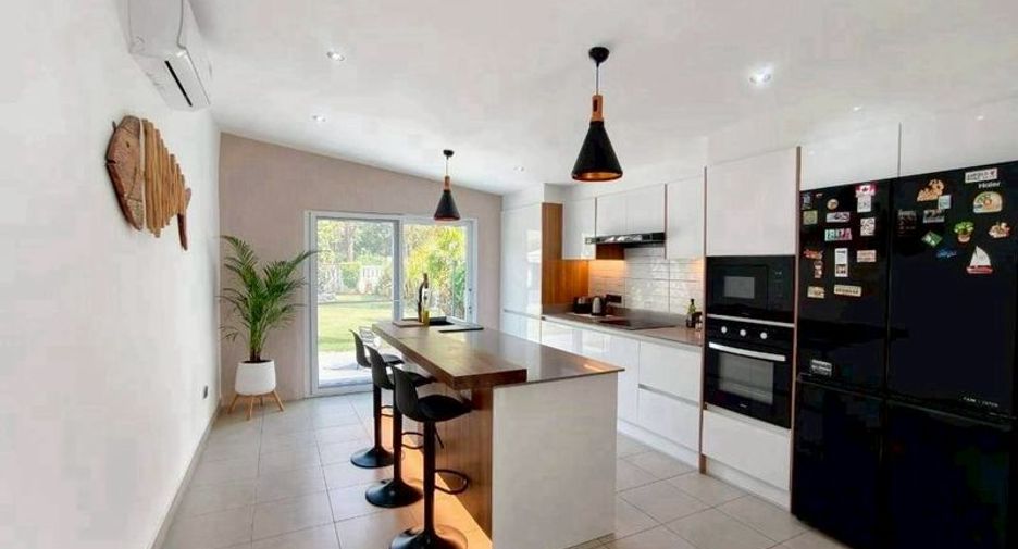 For rent and for sale 4 bedrooms house in Mueang Chiang Mai, Chiang Mai