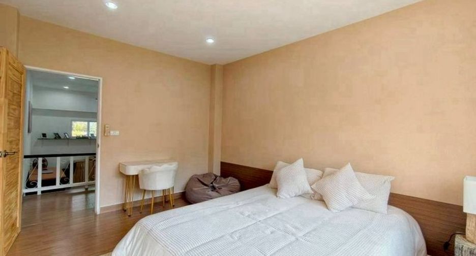 For rent and for sale 4 bedrooms house in Mueang Chiang Mai, Chiang Mai