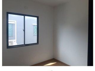 Casa adosada en venta de 3 habitaciones en Thung Khru, Bangkok