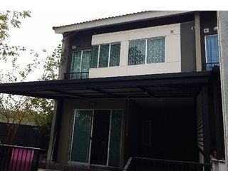 Продажа 3 спальни таунхаус в Лат Крабанг, Бангкок