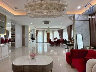 For sale 4 bedrooms house in Prawet, Bangkok