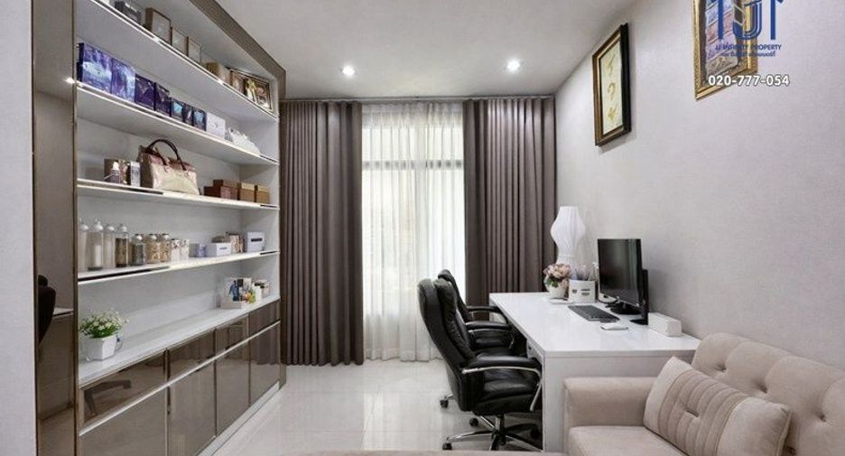 For sale 4 bedrooms house in Prawet, Bangkok
