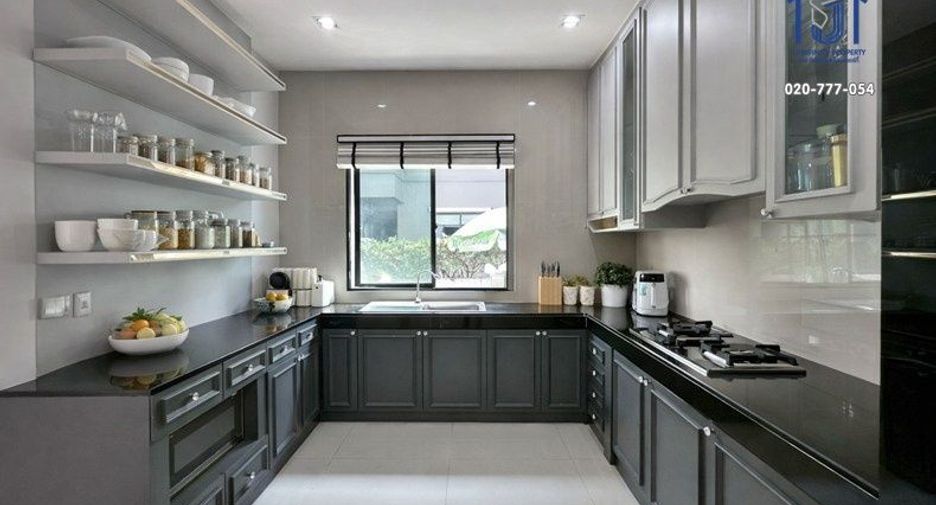 For sale 4 bedrooms house in Prawet, Bangkok