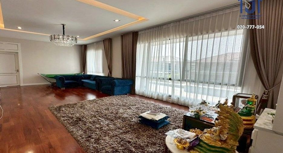 For sale 4 bedrooms house in Prawet, Bangkok