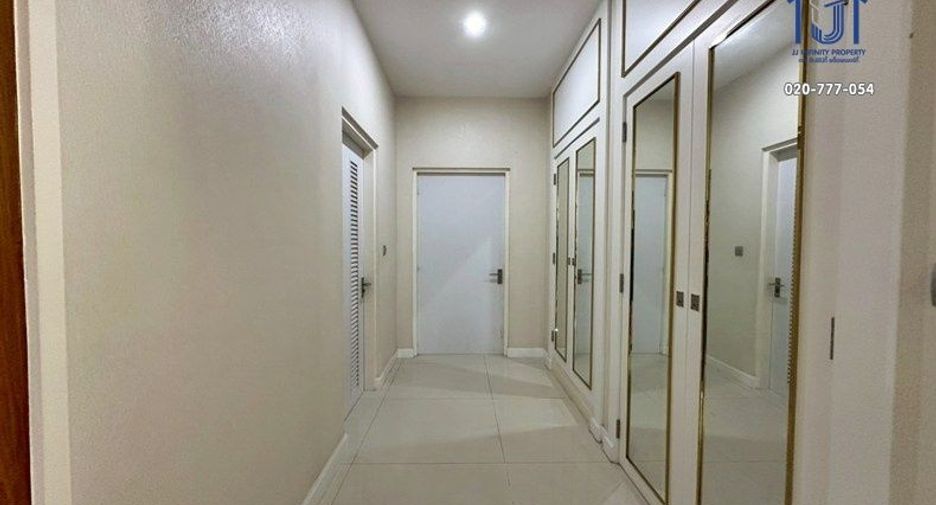 For sale 4 bedrooms house in Prawet, Bangkok