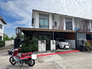 For sale 2 bedrooms townhouse in Khan Na Yao, Bangkok
