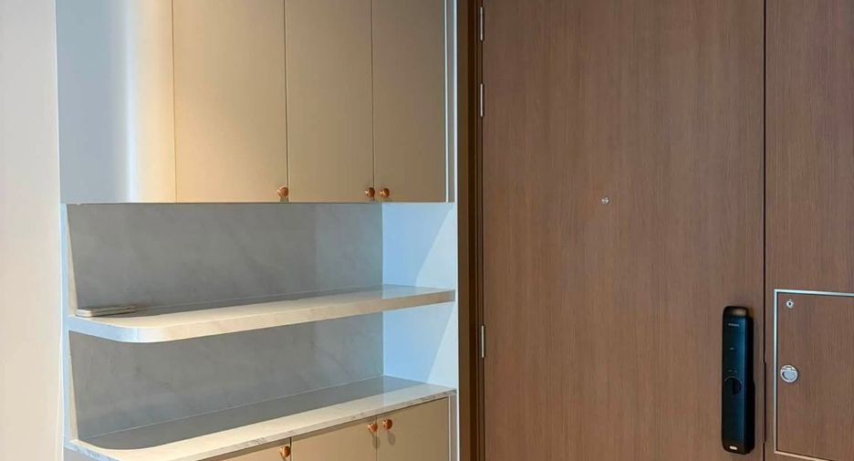 For rent 1 bed condo in Khlong Toei, Bangkok