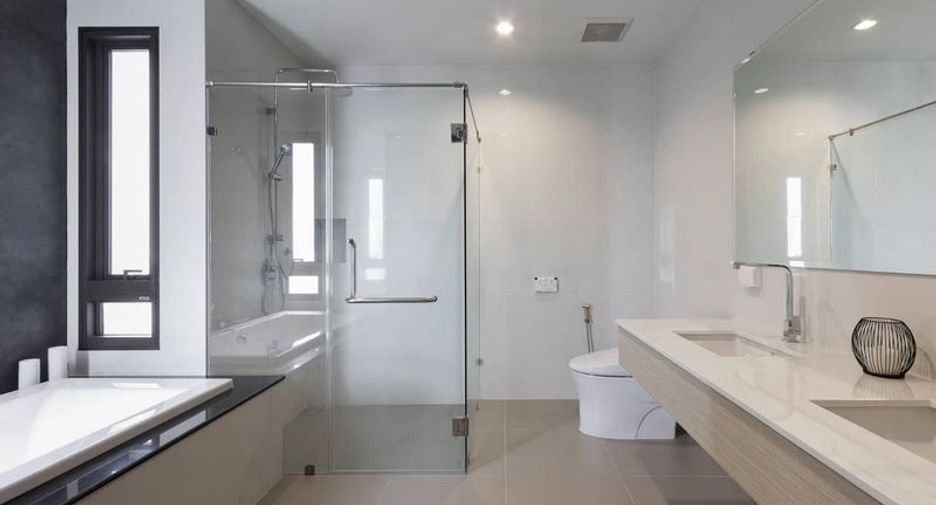 À louer et à vendre 4 chambres villa à Hang Dong, Chiang Mai