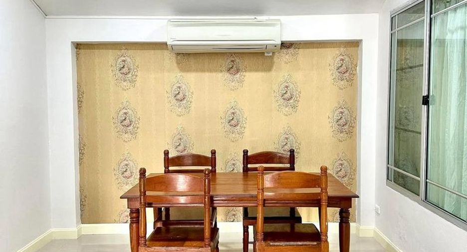 For rent 3 bedrooms house in Mueang Chiang Mai, Chiang Mai
