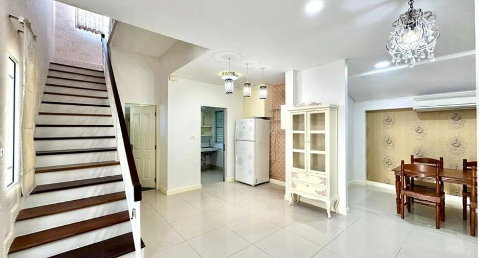 For rent 3 bedrooms house in Mueang Chiang Mai, Chiang Mai