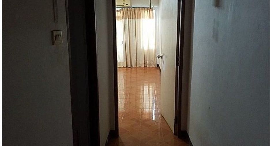 Продажа 2 спальни таунхаус в Лат Крабанг, Бангкок
