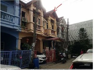 Продажа 2 спальни таунхаус в Лат Крабанг, Бангкок