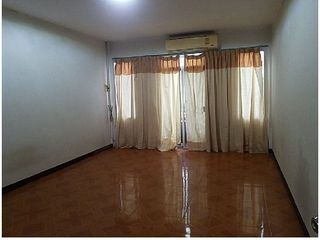 Продажа 2 спальни таунхаус в Лат Крабанг, Бангкок