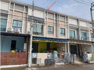 Продажа 3 спальни таунхаус в Лат Крабанг, Бангкок