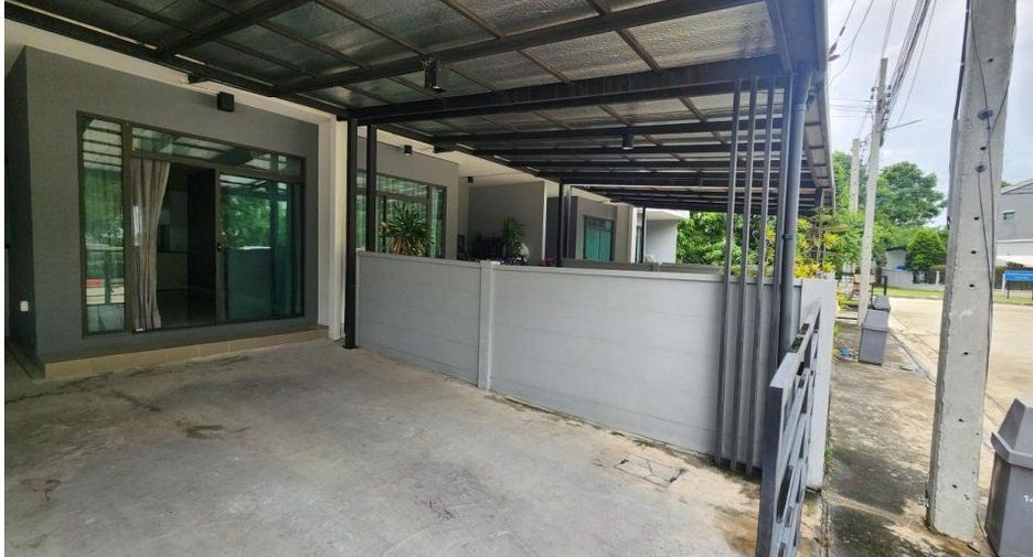 出售 3 卧室 联排别墅 在 Khlong Sam Wa, 曼谷