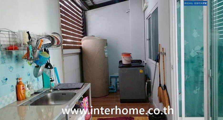 For sale 3 ベッドルーム townhouse in Mueang Pathum Thani, Pathum Thani