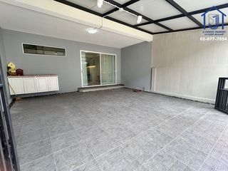 出售 3 卧室 联排别墅 在 Lam Luk Ka, Pathum Thani