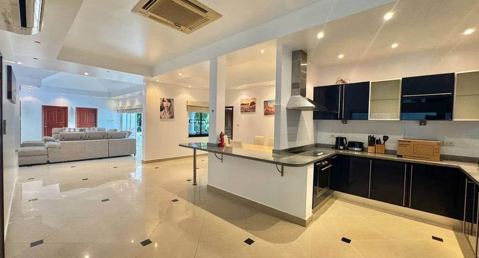 À louer 3 chambres villa à Jomtien, Pattaya