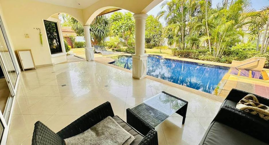 À louer 3 chambres villa à Jomtien, Pattaya