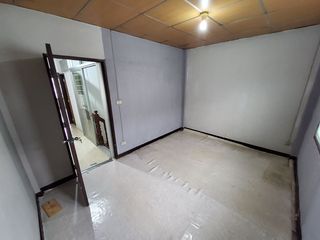 Casa adosada en venta de 2 habitaciones en Bueng Kum, Bangkok