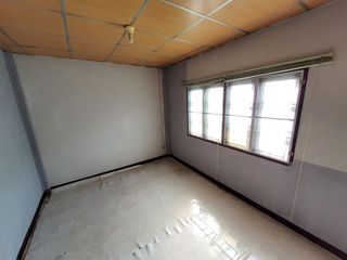 Casa adosada en venta de 2 habitaciones en Bueng Kum, Bangkok