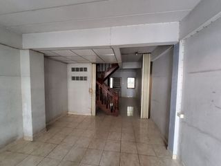 Casa adosada en venta de 2 habitaciones en Bueng Kum, Bangkok