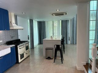 Casa en alquiler de 3 habitaciones en Mueang Samut Prakan, Samut Prakan