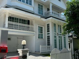 Casa en alquiler de 3 habitaciones en Mueang Samut Prakan, Samut Prakan