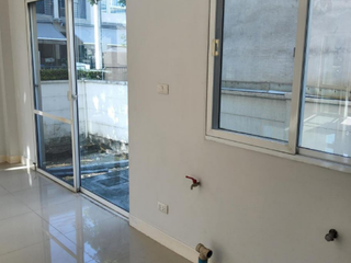 À vendre 3 chambres maison de ville à Prawet, Bangkok
