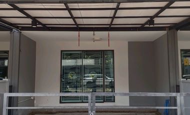 Продажа 3 спальни таунхаус в Тхунг Кхру, Бангкок