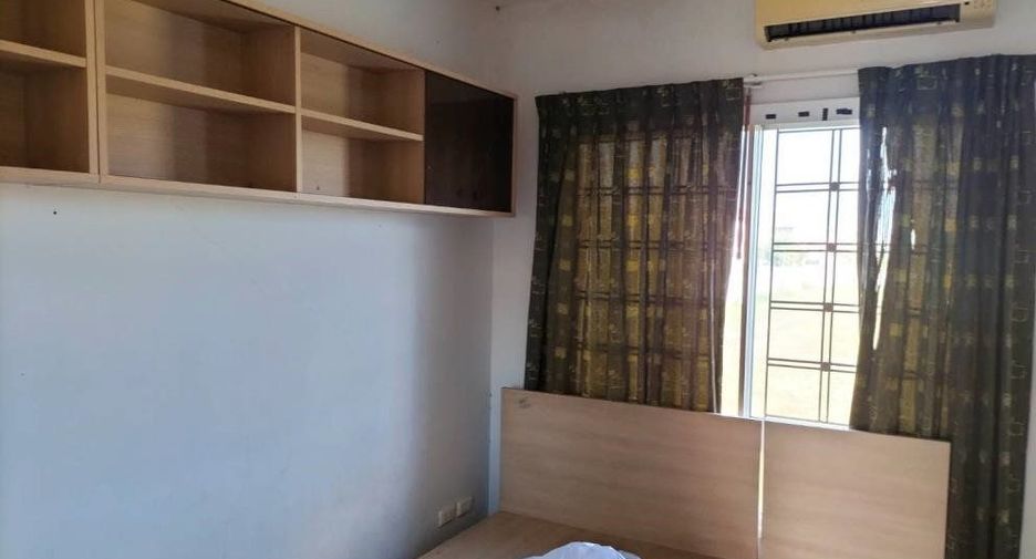 Продажа 3 спальни таунхаус в Банг Капи, Бангкок