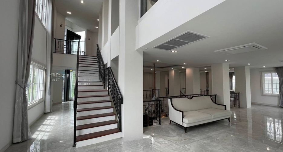 Haus zur Miete mit 5 Zimmer in Mueang Samut Prakan, Samut Prakan