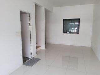 Reihenhaus zum Kauf mit 3 Zimmer in Nong Khaem, Bangkok