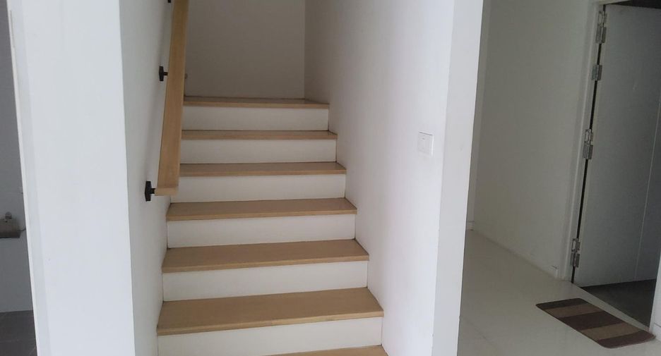 Reihenhaus zum Kauf mit 3 Zimmer in Nong Khaem, Bangkok