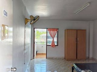 出售 公寓 公寓式住宅 在 Si Racha, Chon Buri