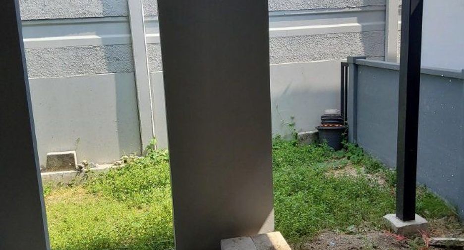 Продажа 3 спальни таунхаус в Лат Крабанг, Бангкок