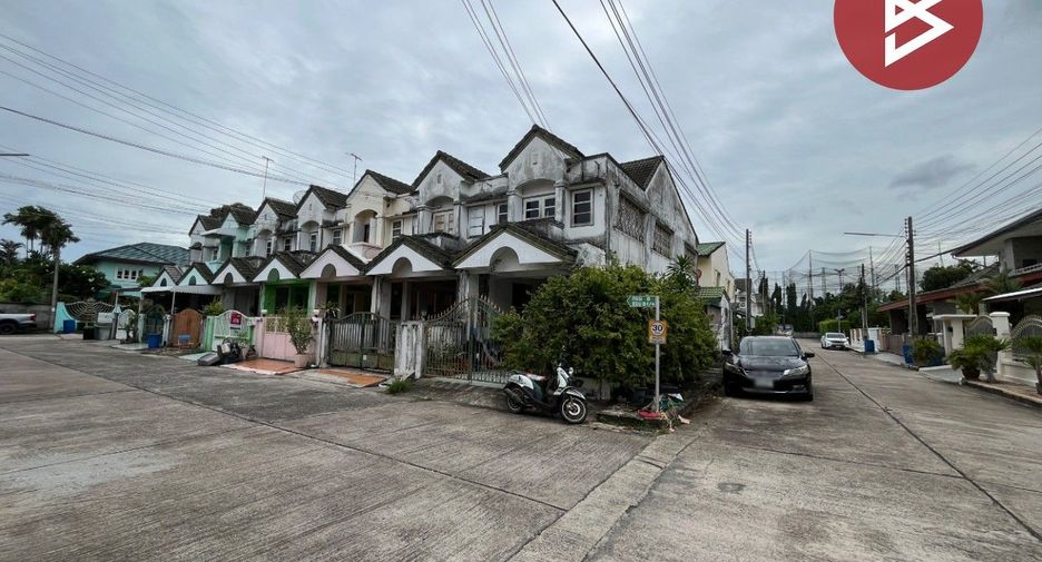 For sale 2 bedrooms townhouse in Mueang Rayong, Rayong