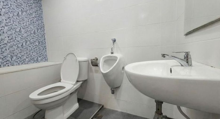 Продажа 1 кровать офис в Банг Рак, Бангкок