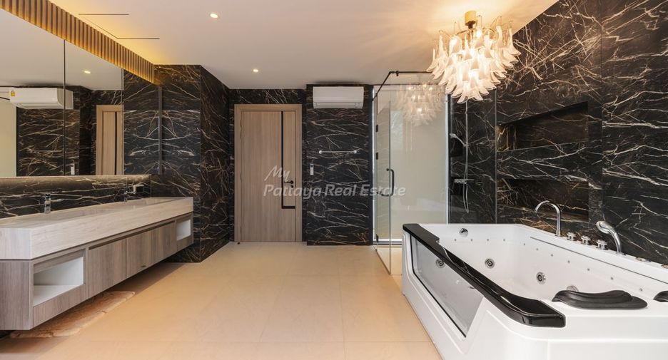 Villa zum Kauf mit 8 Zimmer in Bang Lamung, Chonburi