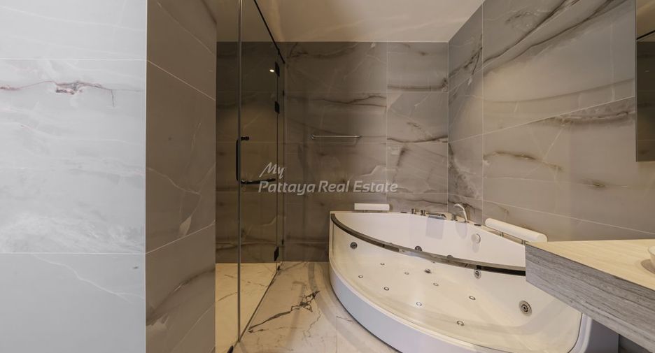 Villa zum Kauf mit 8 Zimmer in Bang Lamung, Chonburi