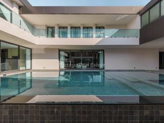 Villa zum Kauf mit 8 Zimmer in Bang Lamung, Chonburi